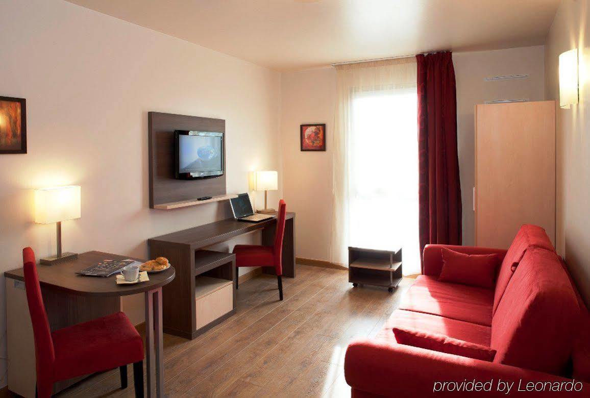 Villa Val Senart 1Ere Avenue Quincy-sous-Senart Bilik gambar
